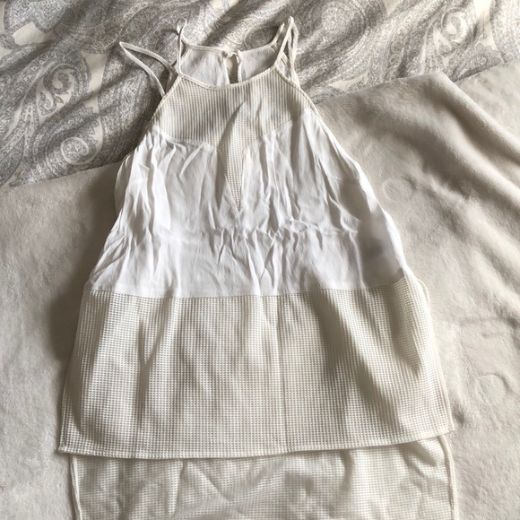 Lush high low tank top blouse with mesh details - Picture 3 of 6